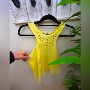 LA Hearts by Pacsun Yellow Sleeveless Top with Floral Cutouts, Size M